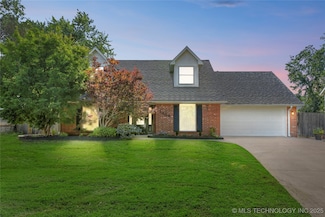 2404 SW Quail Run Ct, Claremore, OK 74019
