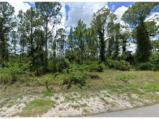 17350 1st St, North Fort Myers, FL 33917