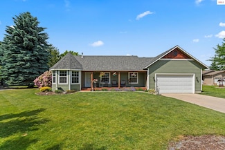 67 Spur Dr, Sandpoint, ID 83864