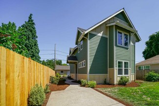 2420 Laurel Ave NE, Salem, OR 97301
