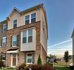 155 Bucktail Dr, Cranberry Township, PA 16066
