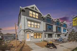 749 S Bend Ave, South Bend, IN 46617