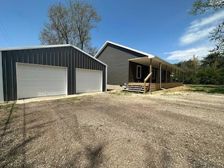 2559 N Melody St, Scottsburg, IN 47170