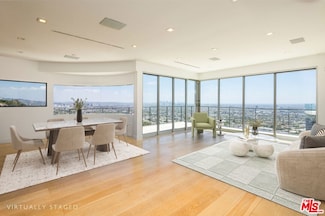 8650 Hollywood Blvd, Los Angeles, CA 90069