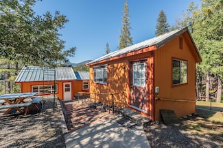 8341 E Side Rd, Trinity Center, CA 96091
