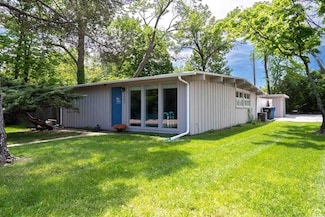 1903 Ousdahl Rd, Lawrence, KS 66046