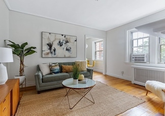 5 Arlington St Unit 34, Cambridge, MA 02140