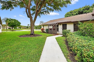 73 Via de Casas Norte, Boynton Beach, FL 33426