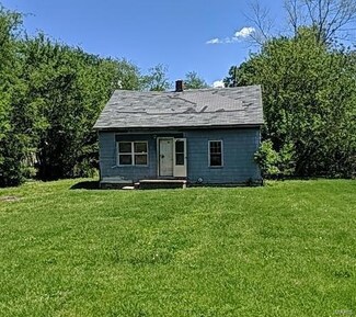 222 Lindenwood Dr, East Alton, IL 62024