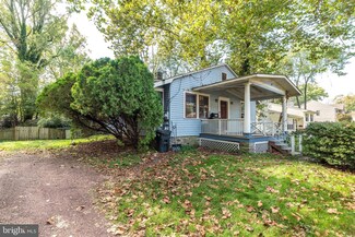 137 S Bell Ave, Morrisville, PA 19067