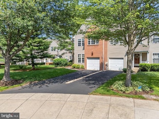 197 Victoria Ct Unit 146, Doylestown, PA 18901
