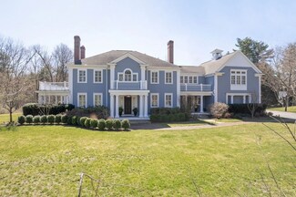 83 Philip St, Medfield, MA 02052