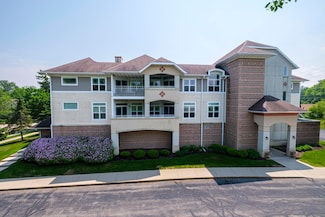 213 S Main St Unit 302, Thiensville, WI 53092