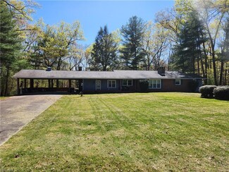 1004 Cartpath Rd, North Wilkesboro, NC 28659