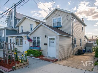 1307 Cross Bay Blvd, Broad Channel, NY 11693