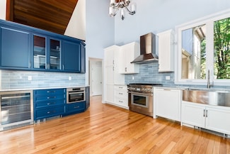 18 Wildwood Dr, Sherborn, MA 01770