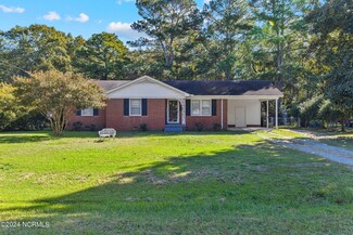 1804 E Azalea Dr, Goldsboro, NC 27530