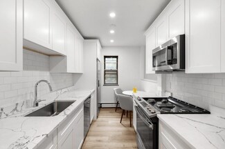 4925 Washington St Unit 306, West Roxbury, MA 02132