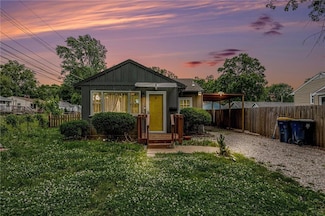 1009 W 84th St, Kansas City, MO 64114