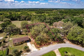 2230 Maxwell Ave, Other City - In the State of Florida, FL GROVE