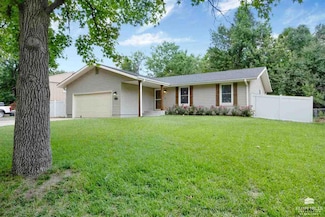 3132 Ella Ln, Manhattan, KS 66502