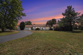 2 Middle Rd, Englewood, CO 80113