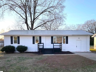 412 Barclay Ave, Gaffney, SC 29340