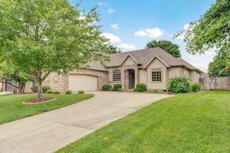 382 S Yellowwood Dr, Springfield, MO 65809