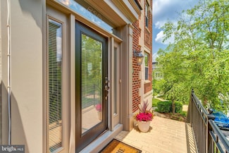510 Overlook Park Dr Unit 32, Oxon Hill, MD 20745