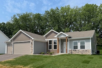 616 Wileman Dr, Edgerton, WI 53534