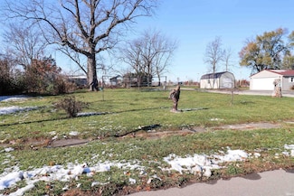 300 S Angle St, Dunkirk, IN 47336