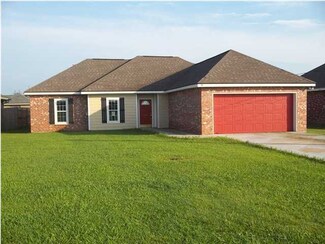 210 Gail Dr, Patterson, LA 70392