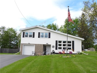 124 Northland Dr, Central Square, NY 13036