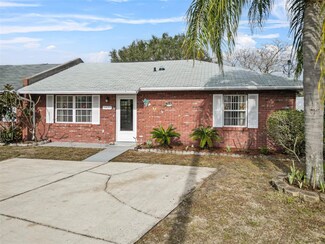 1423 Thousand Roses Dr N, Lake Wales, FL 33853