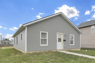 98 Burt Ave, Newark, OH 43055