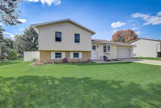 1638 Johnson St, Stoughton, WI 53589