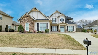 6337 Central Park Ln NW, Huntsville, AL 35806