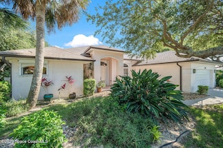 129 Signature Dr, Melbourne Beach, FL 32951