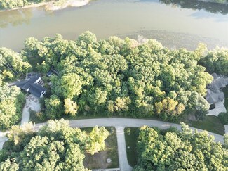 1917 Indian Trail, Kankakee, IL 60901