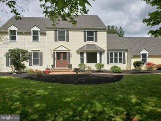 104 S Wiggins Ln, Skillman, NJ 08558