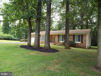 121 Greenfield Rd, Stafford, VA 22556
