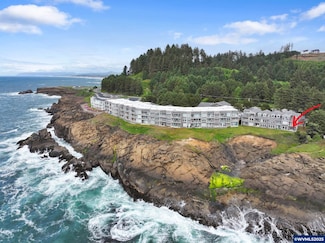1113 N Hwy 101 Unit 1, Depoebay, OR 97341