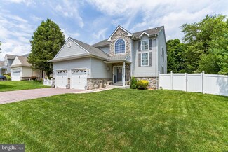 12 Preston Rd, Brookhaven, PA 19015
