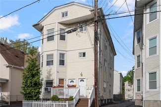 28 Frederick St Unit 2, Providence, RI 02908