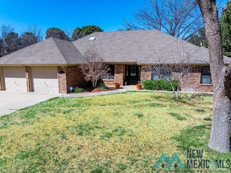 1521 Vineyard Ct, Carlsbad, NM 88220