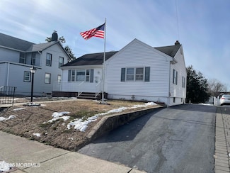 107 Beers St, Keyport, NJ 07735