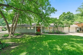 9824 Sagamore Rd, Leawood, KS 66206