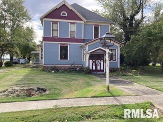 314 E Prairie St, Franklin, IL 62638
