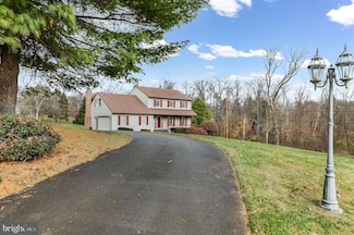 155 Freedom Valley Cir, Coatesville, PA 19320