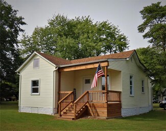 415 W 7th St, Staunton, IL 62088